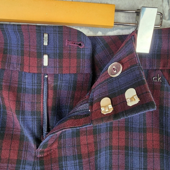 Calvin Klein Plaid Shorts Mid Rise Burgundy Navy Size 6 Clueless - Picture 8 of 16